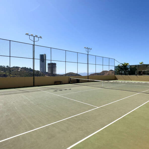 Quadra Apartamento de 3 Quartos para alugar no Cinecitta Vila da Serra