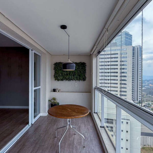 Varanda - Apartamento de 3 Quartos para alugar no Cinecitta Vila da Serra