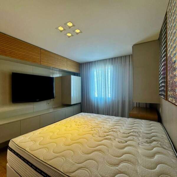 Quarto Apartamento mobiliado 3 quartos para alugar no Vila da Serra