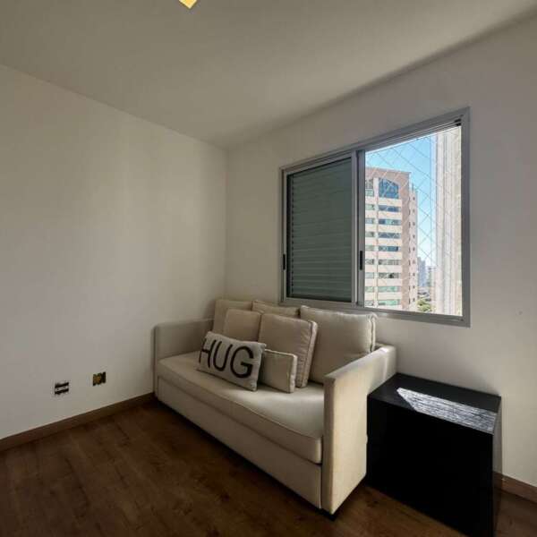 Quarto principal Apartamento mobiliado 3 quartos para alugar no Vila da Serra