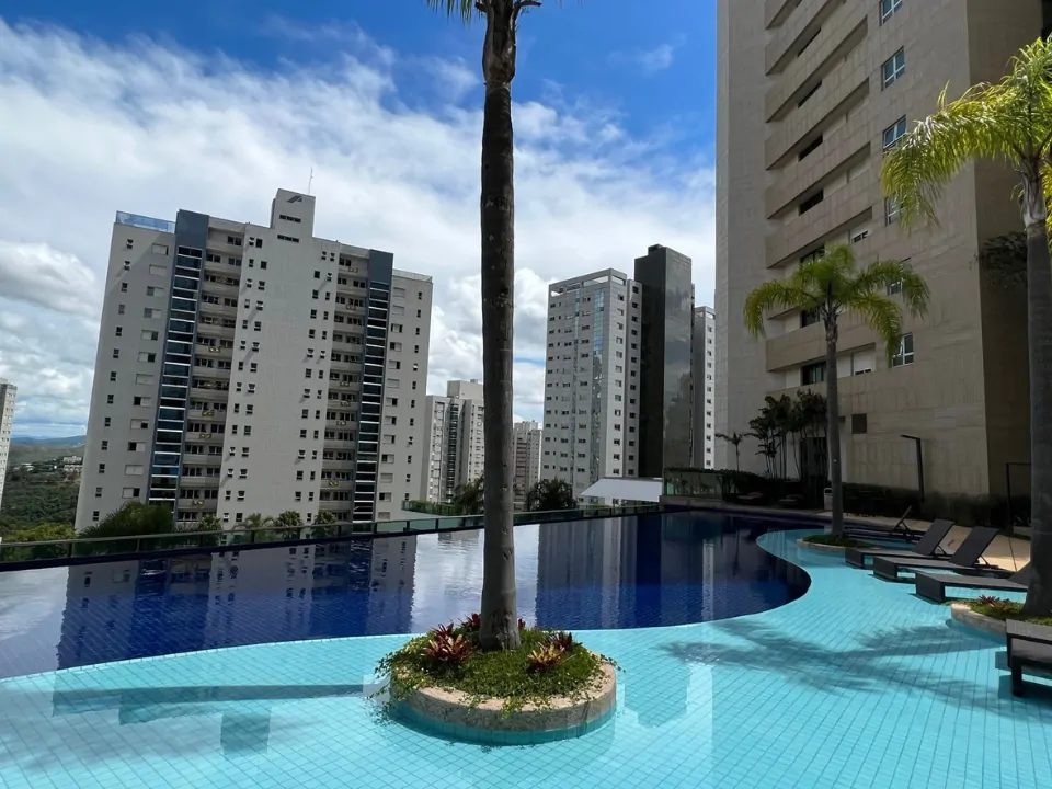 Piscina com prainha Apartamento de 4 Quartos, com 3 vagas, para alugar por R$15.000,00, no Condomínio Alameda, Vila da Serra, Nova Lima - MG