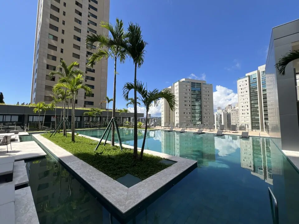 Piscina Apartamento 4 Quartos à venda por R$3.900.000,00 no Duo Vila da Serra