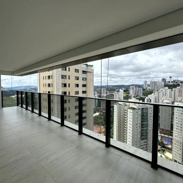 Varanda Apartamento de 4 quartos à venda por 3.950.000,00 no Duo Vila da Serra